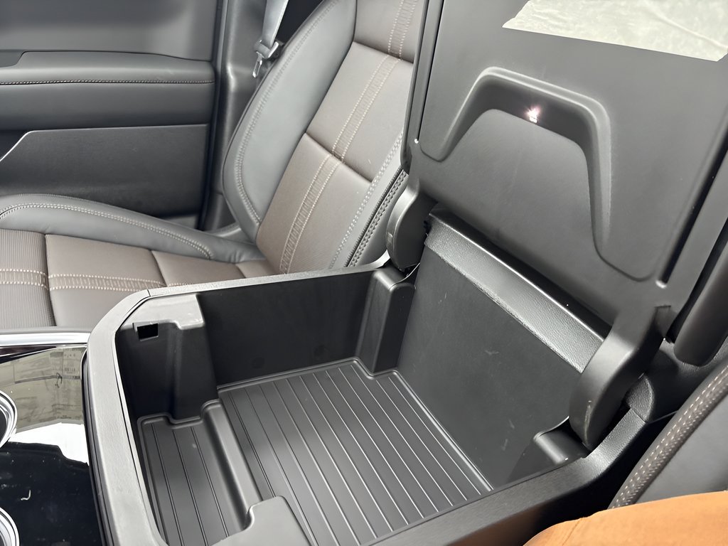 2026 Chevrolet Suburban High Country - Photo 24