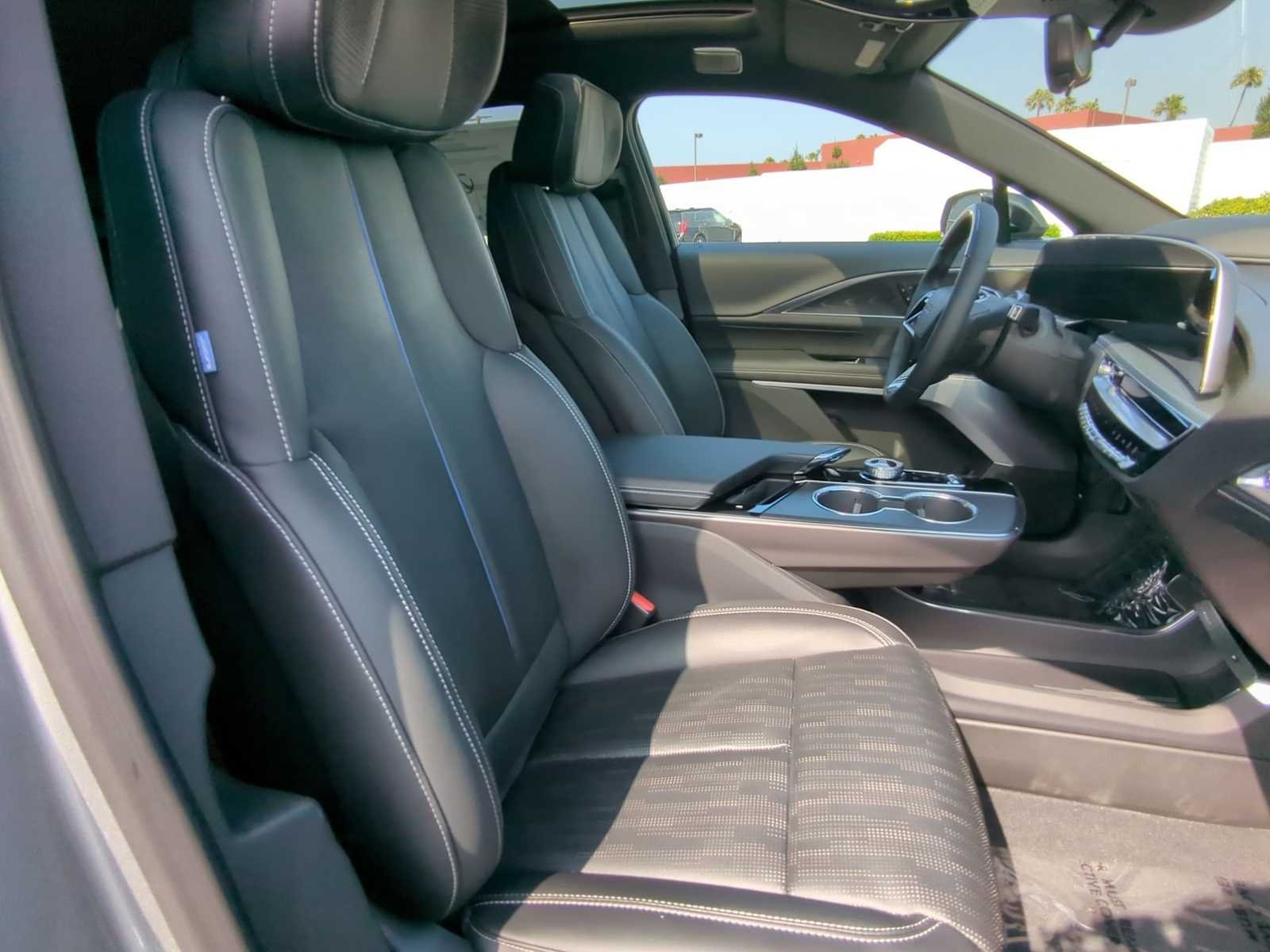 2026 Cadillac LYRIQ V - Photo 28