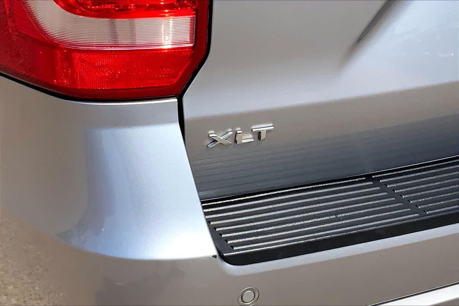 Used 2020 Iconic Silver Metallic Ford XLT image 10