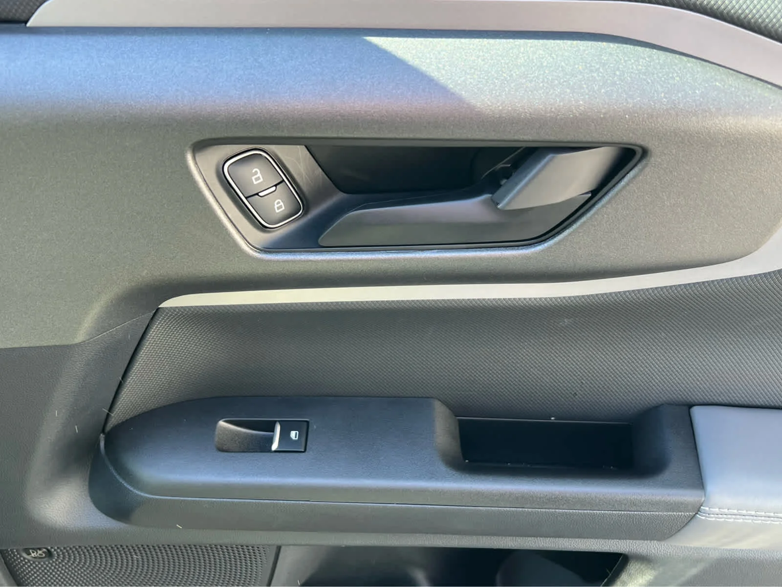 Used 2025 Desert Sand Ford Badlands image 18