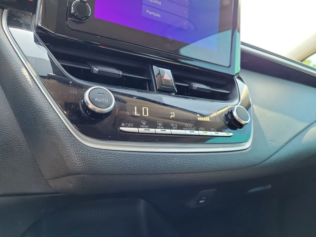 Used 2025 White Toyota LE image 35