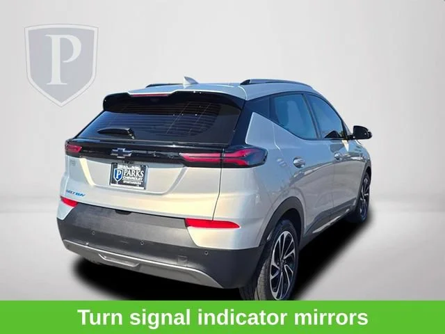 Used 2023 SILVER FLARE METALLIC Chevrolet Premier image 9