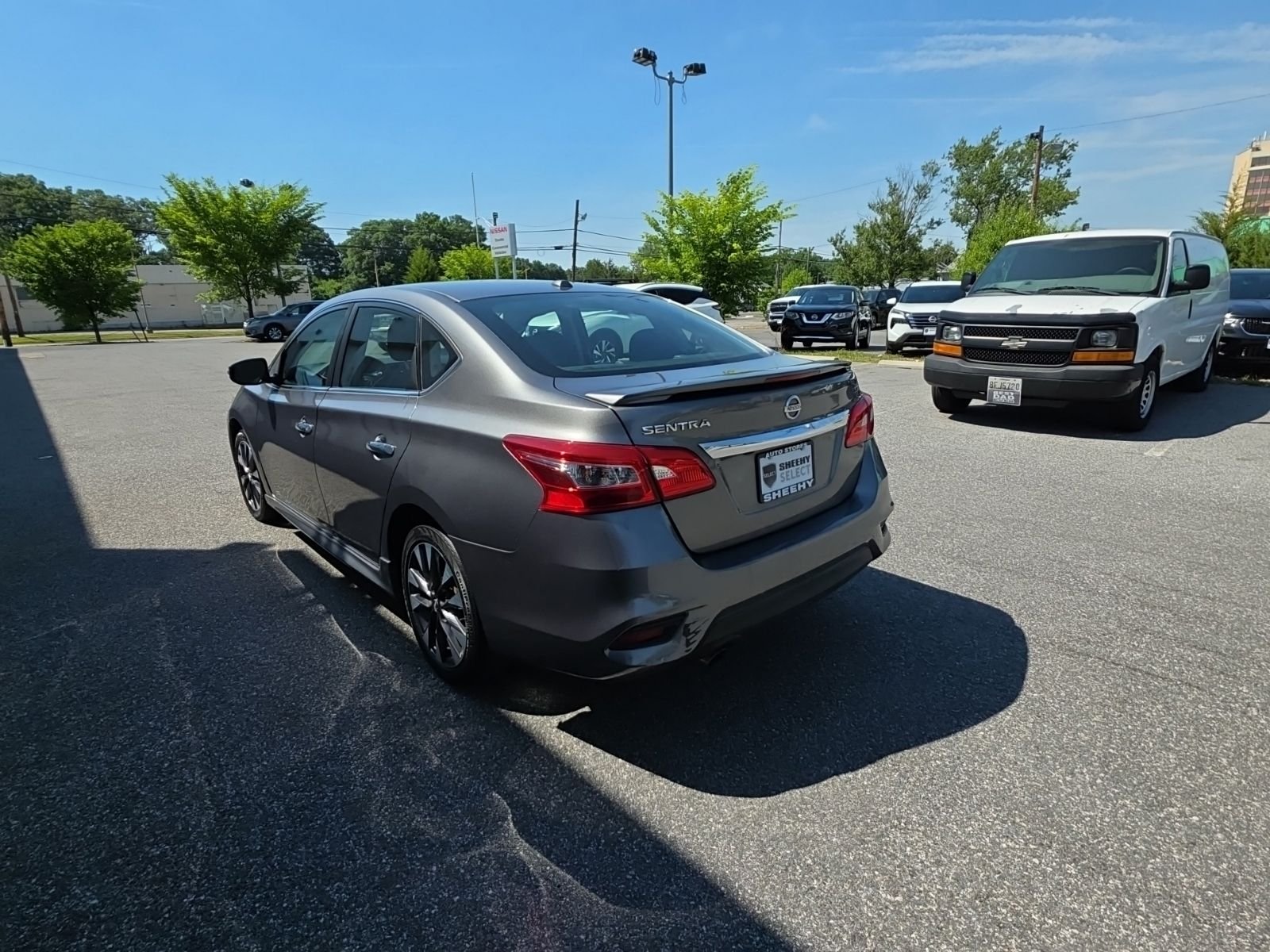 Used 2017 Gray Nissan SR image 5