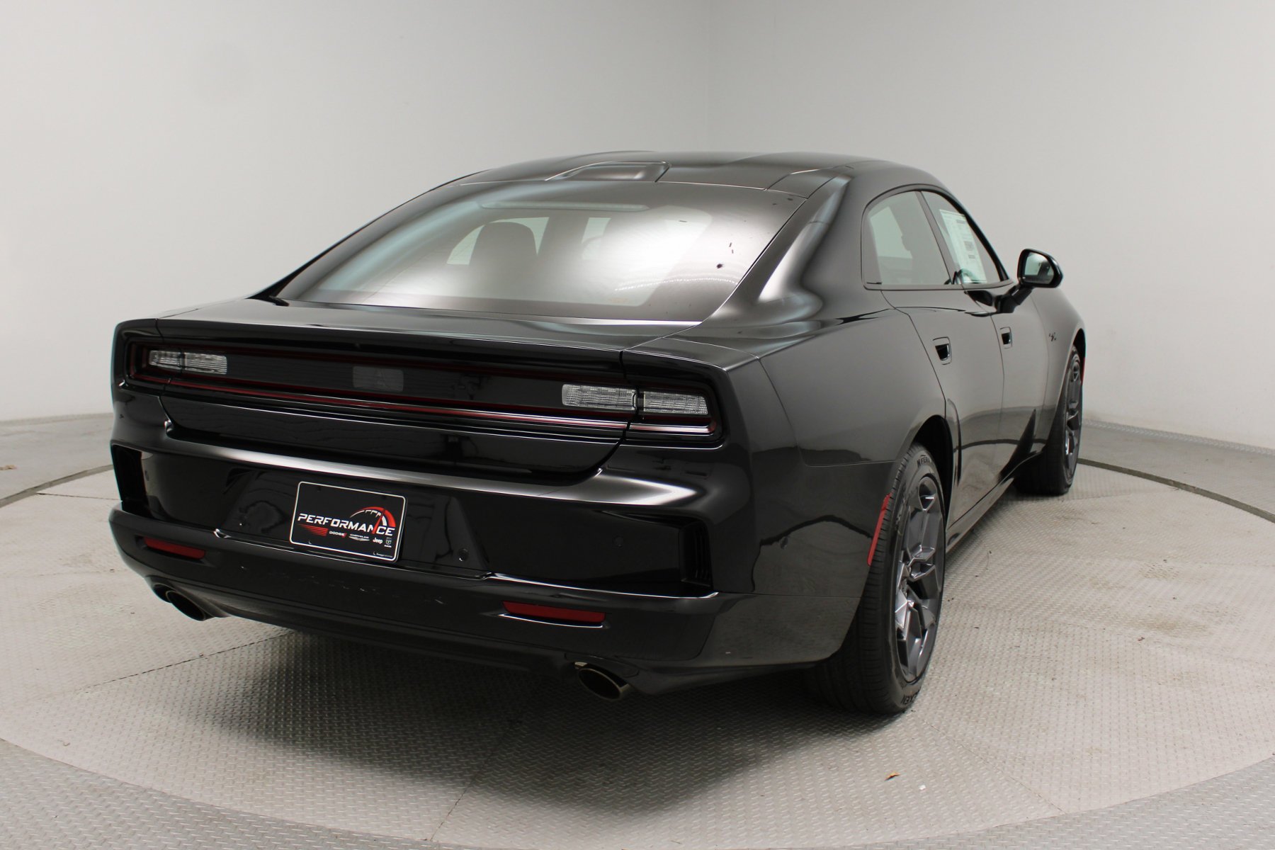 2026 Dodge Charger R/T - Photo 32