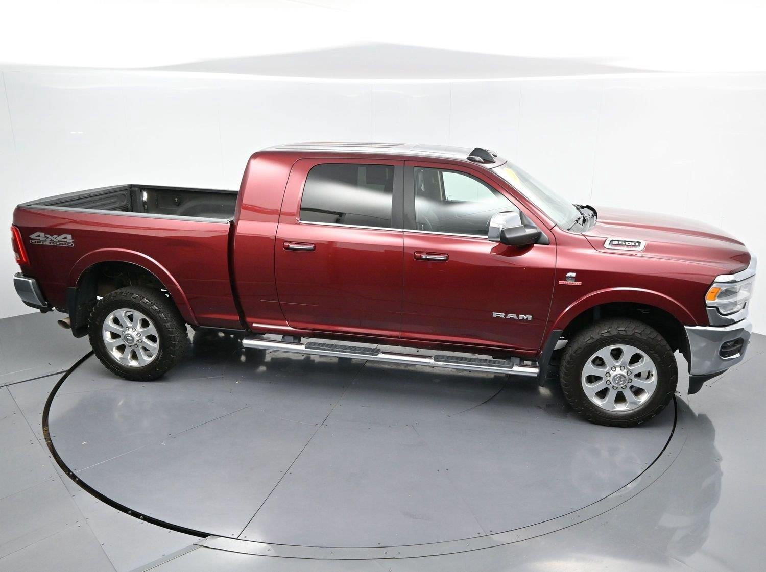 Used 2021 Delmonico Red Pearlcoat Ram Laramie image 43