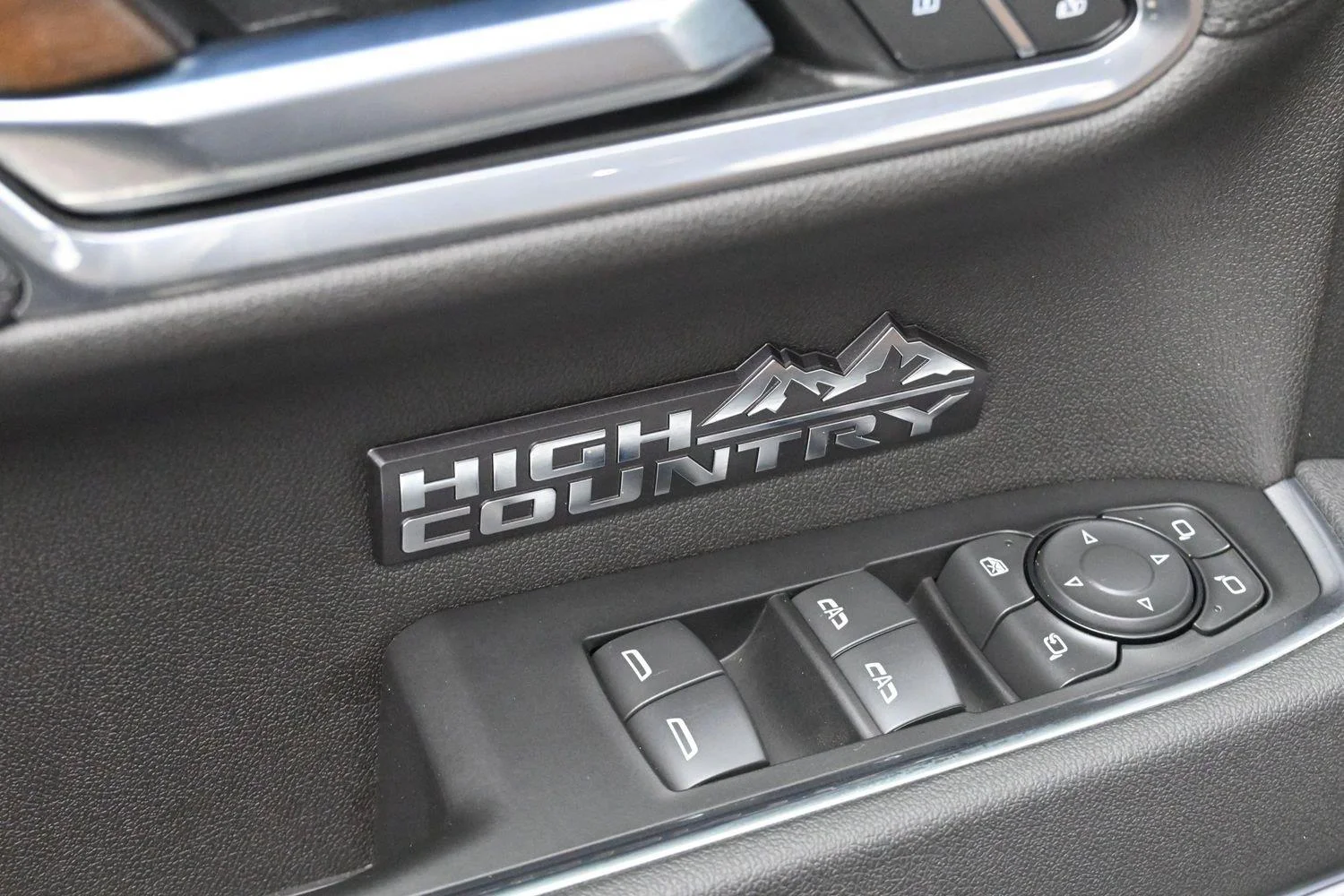Used 2026 Black Chevrolet High Country image 11