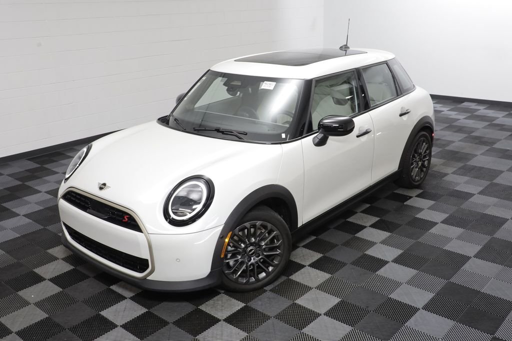 Certified Used 2025 White Metallic MINI Signature Plus image 2