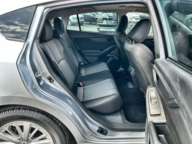 Used 2018 Silver Subaru 2.0i Premium image 23