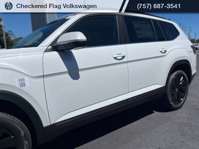 New 2026 Opal White Pearl Volkswagen SE w/Technology image 3