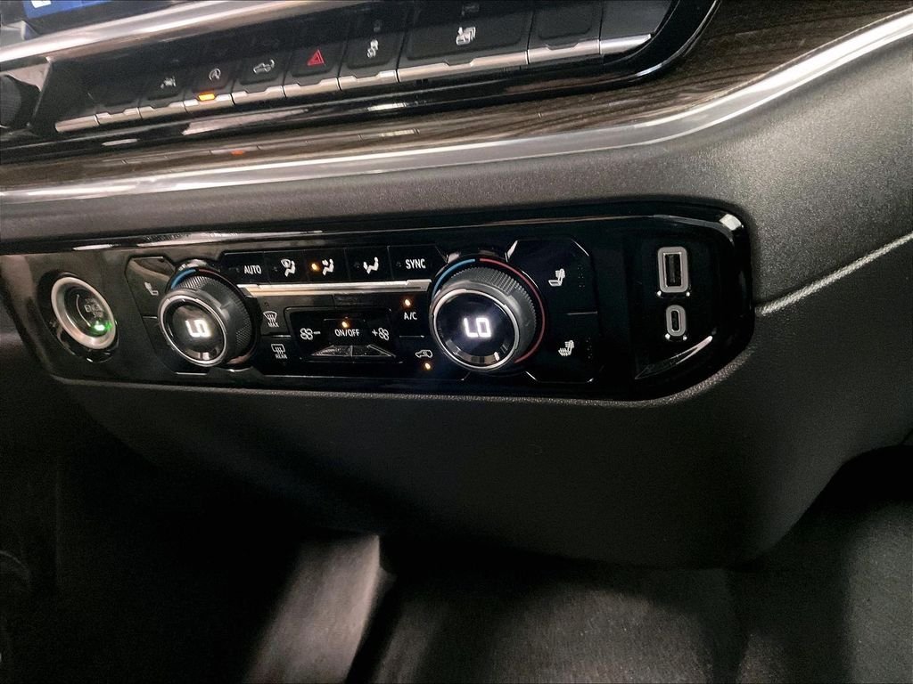 Used 2023 Gray Chevrolet LT image 26