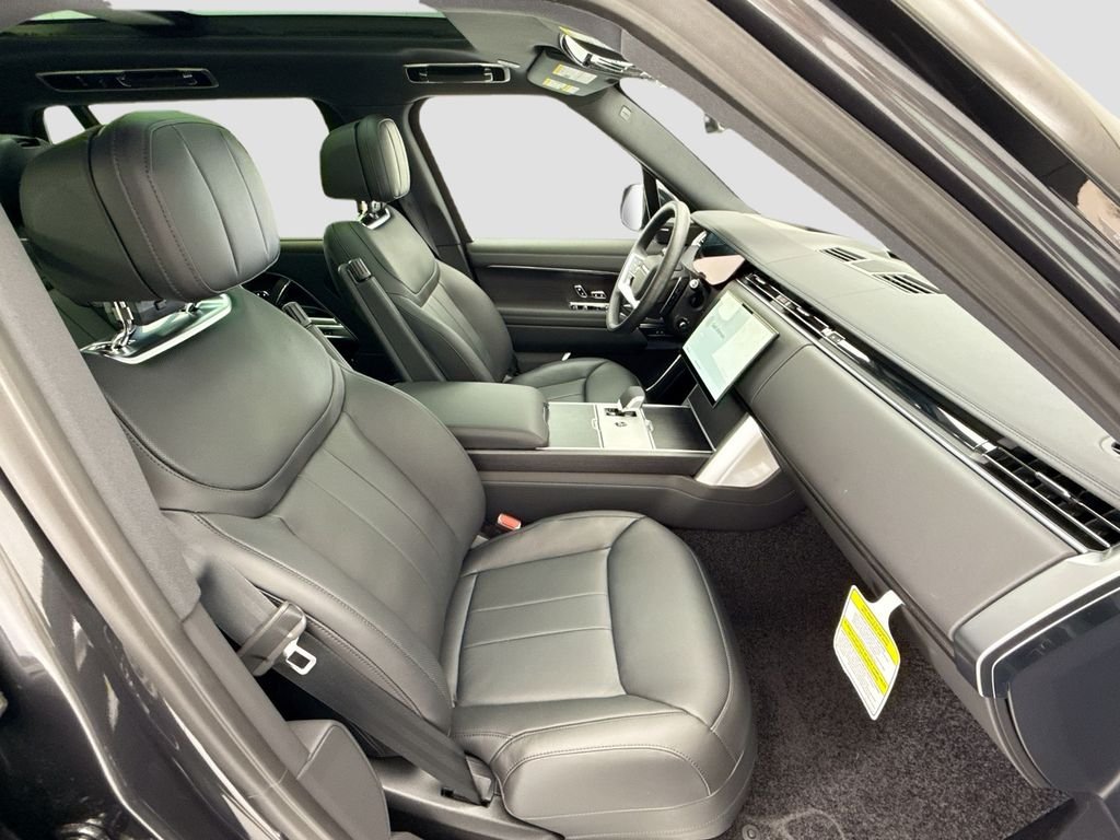 New 2026 Carpathian Gray Premium Metallic Land Rover SE image 18
