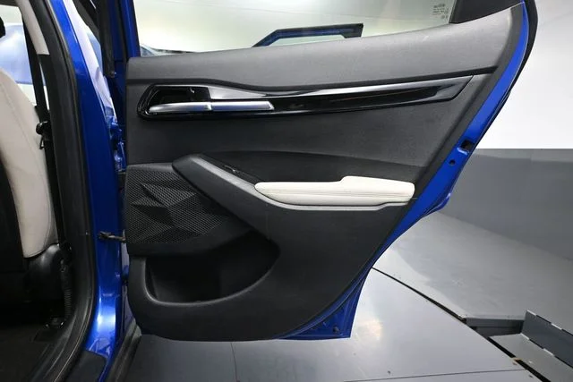 Used 2021 Blue Kia SX image 35