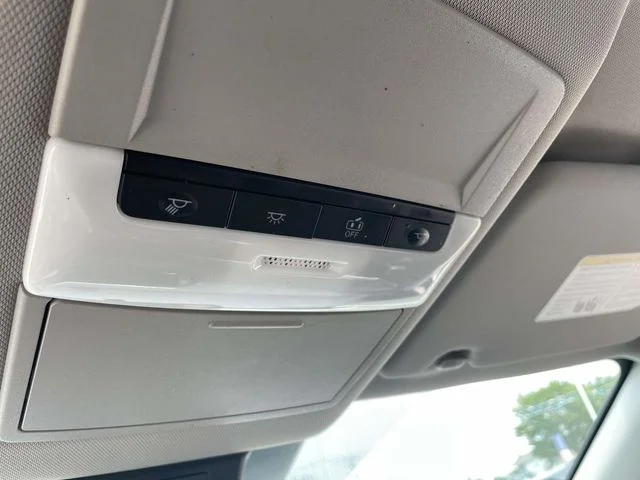 Used 2024 White Nissan S image 25