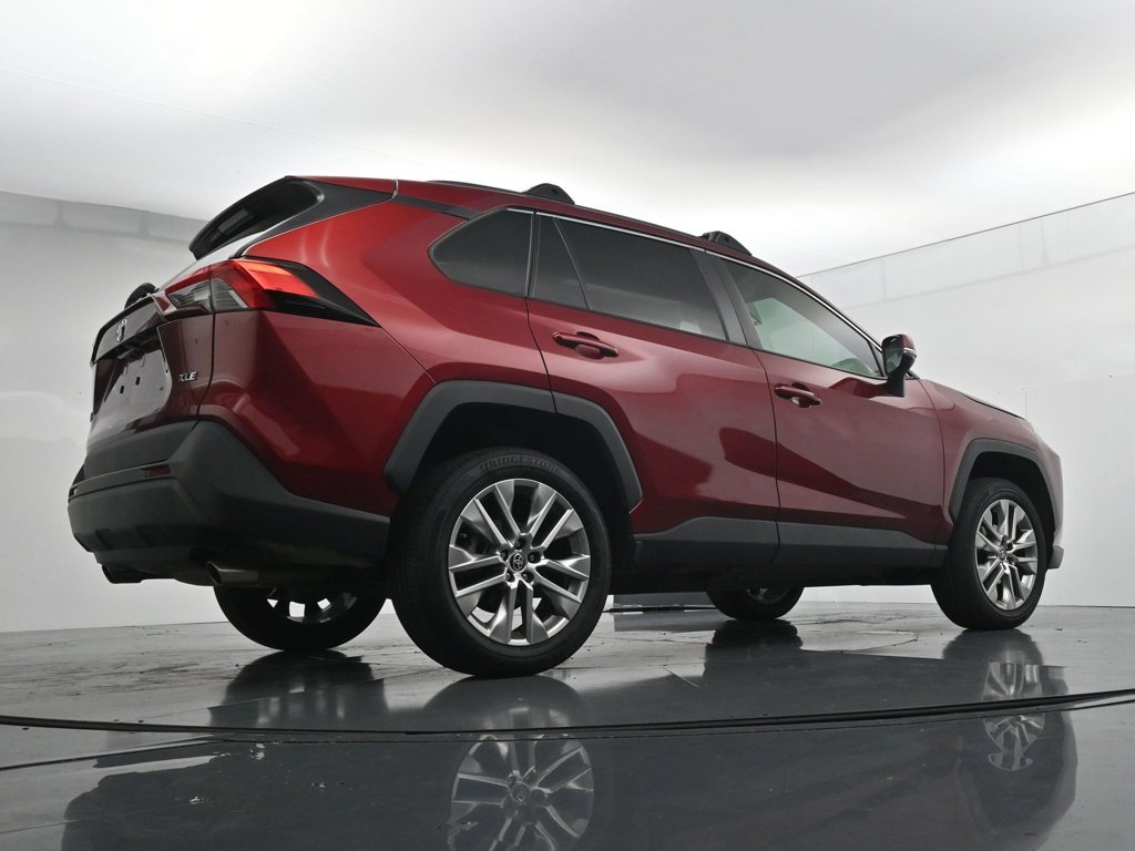Used 2023 Red Toyota XLE Premium image 23