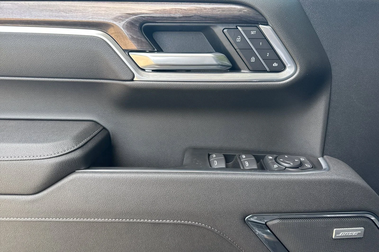 2026 Chevrolet Silverado 1500 LTZ - Photo 10