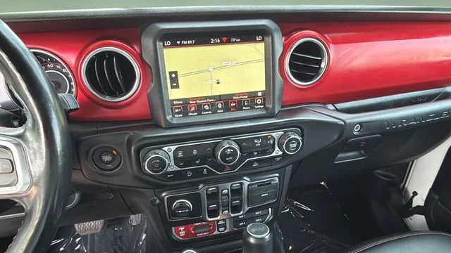 Used 2022 White Jeep Unlimited Rubicon image 31