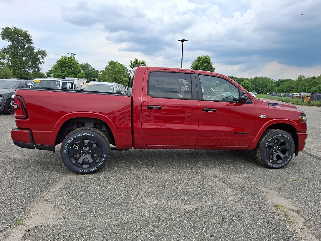 New 2026 Molten Red Pearl-Coat Exterior Paint RAM Big Horn image 9