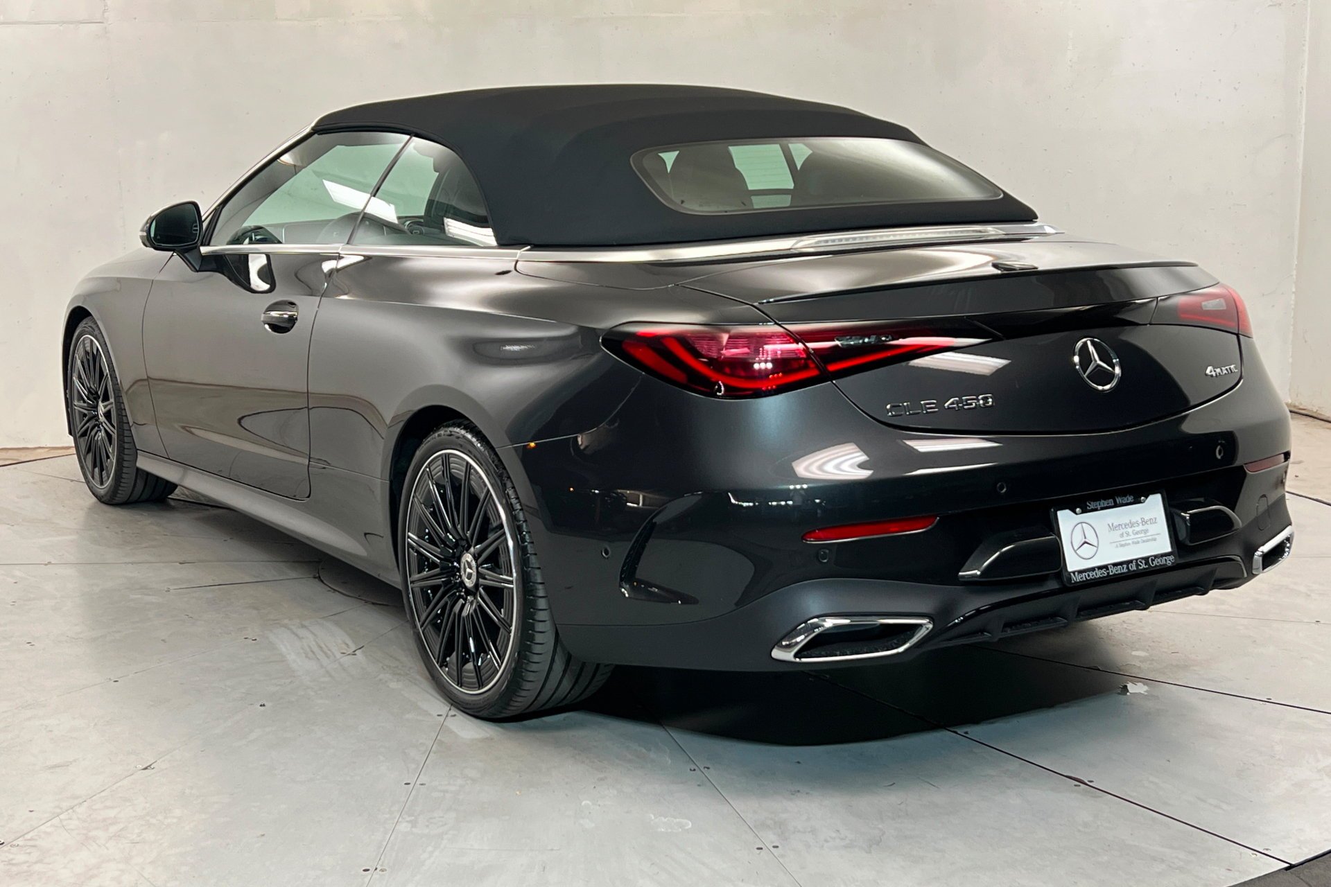 New 2027 Graphite Grey Metallic Mercedes-Benz CLE 450 image 3