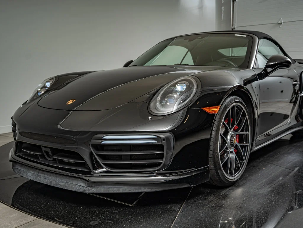 Used 2017 Black Porsche Turbo image 18