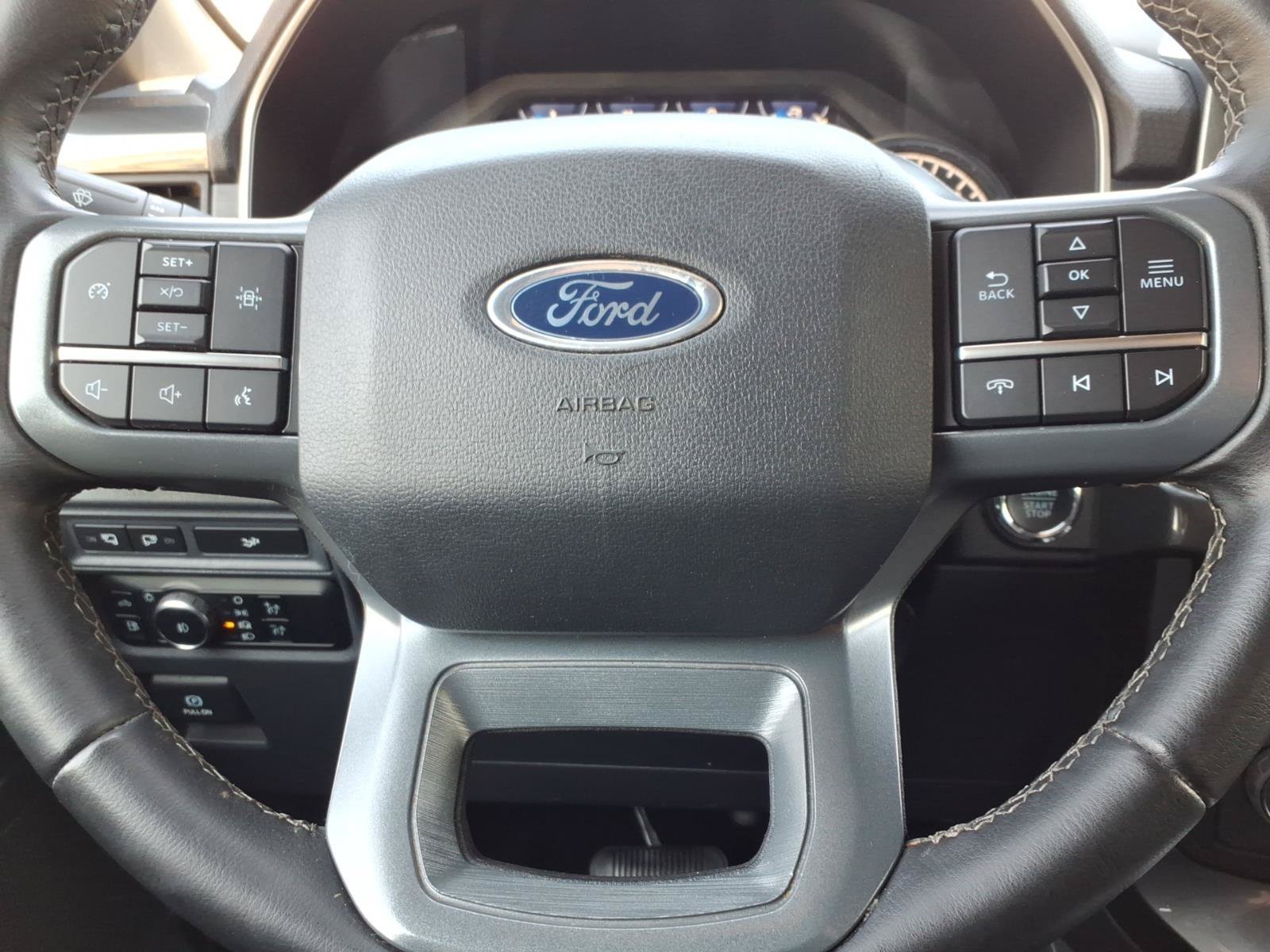Used 2023 Oxford White Ford XLT image 11