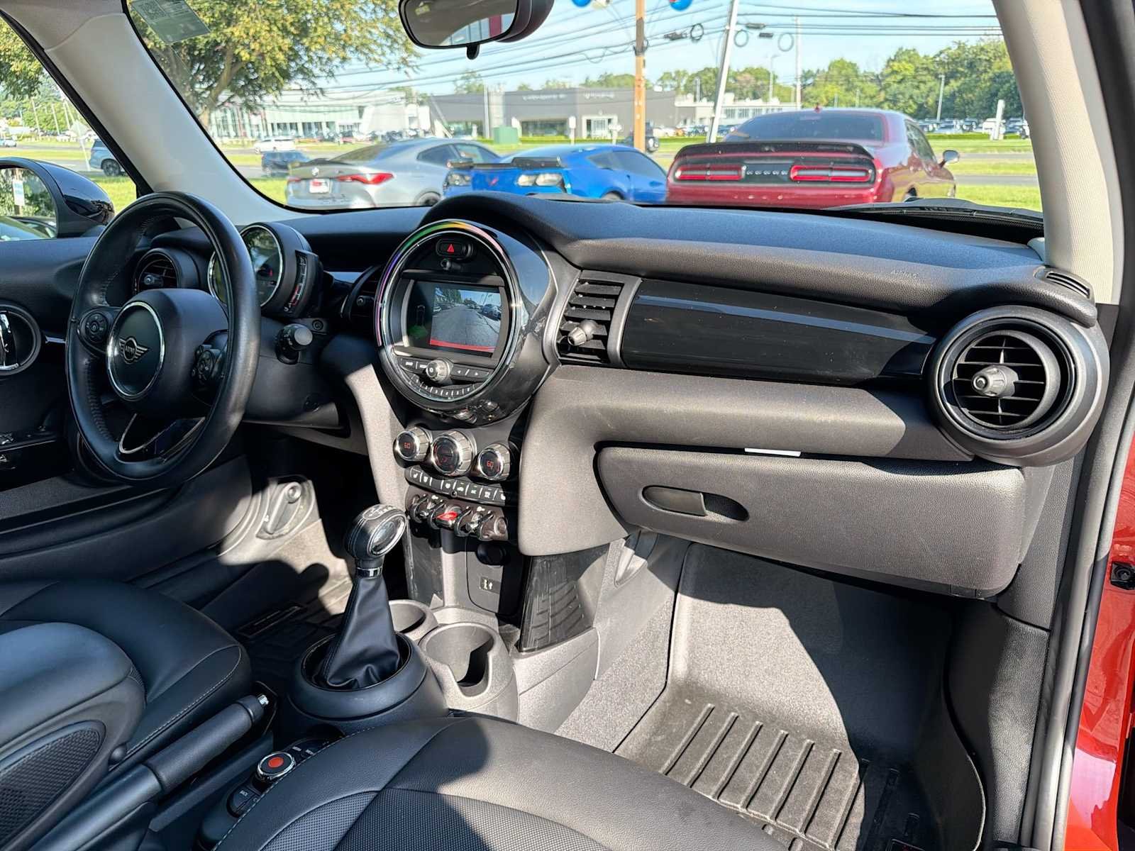 Used 2019 Solaris Orange Metallic MINI Cooper image 14