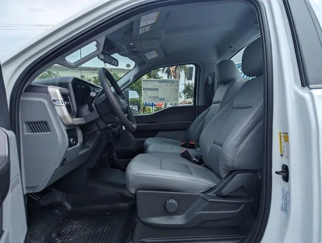 New 2026 Oxford White Ford F-250® XL image 23