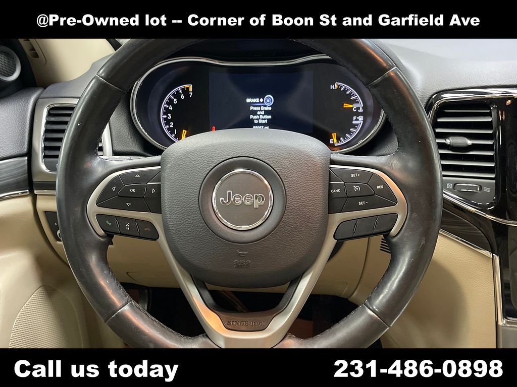 Used 2019 Blue Jeep Limited image 20