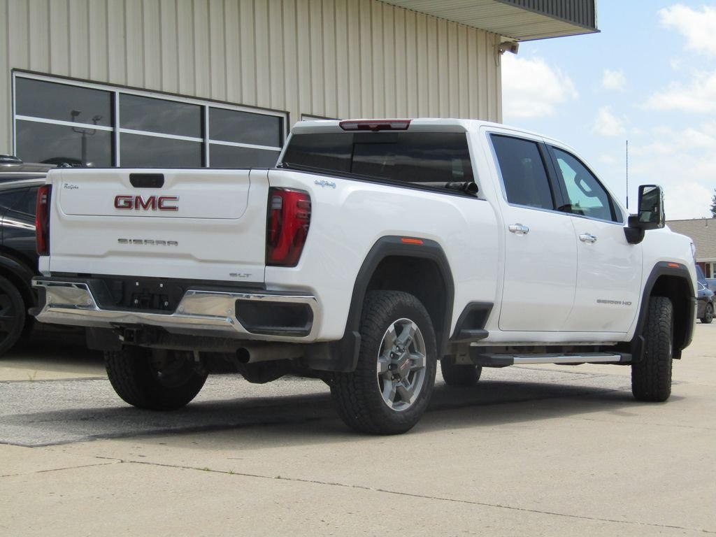 Used 2025 White GMC SLT image 3