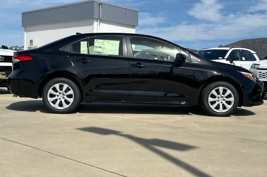 New 2027 Inked Toyota  LE image 3