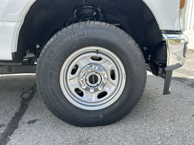 New 2026 Oxford White Ford F-250® XL image 20