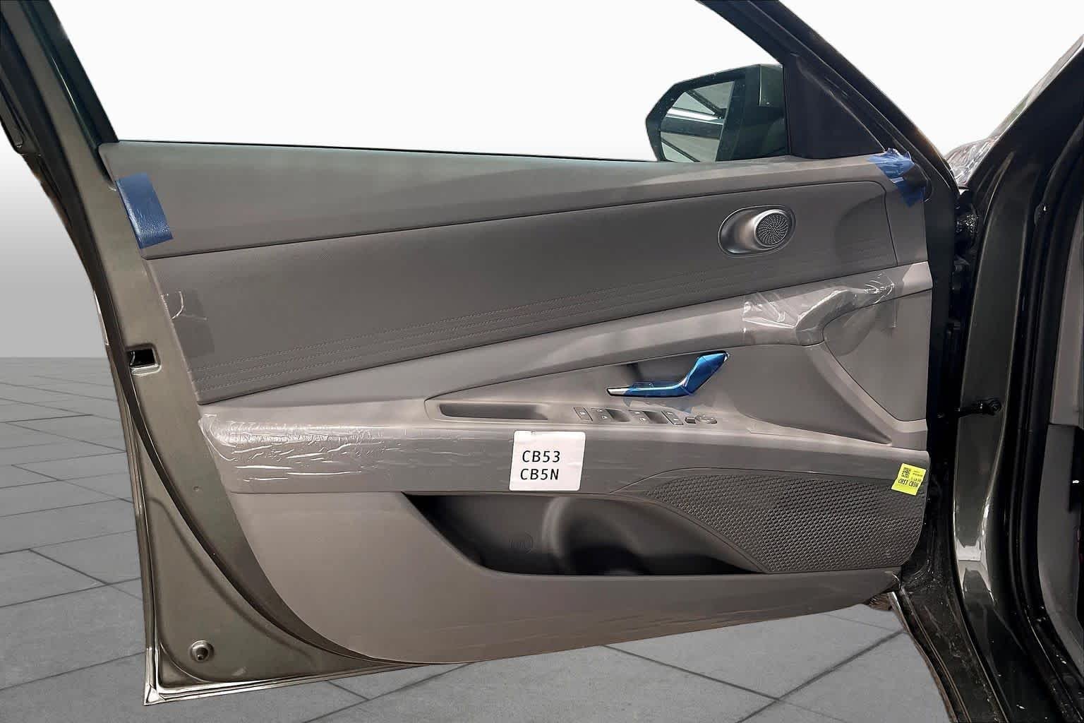 Used 2026 Amazon Gray Hyundai SE image 22