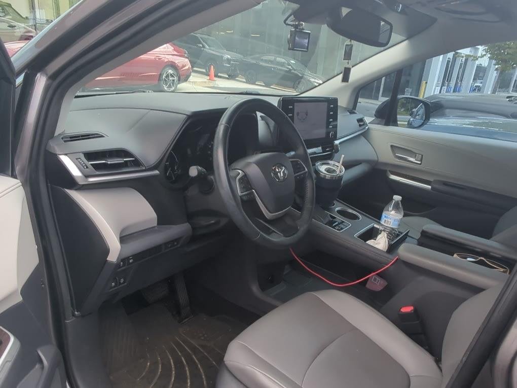 Used 2021 Predawn Gray Mica Toyota XLE image 5