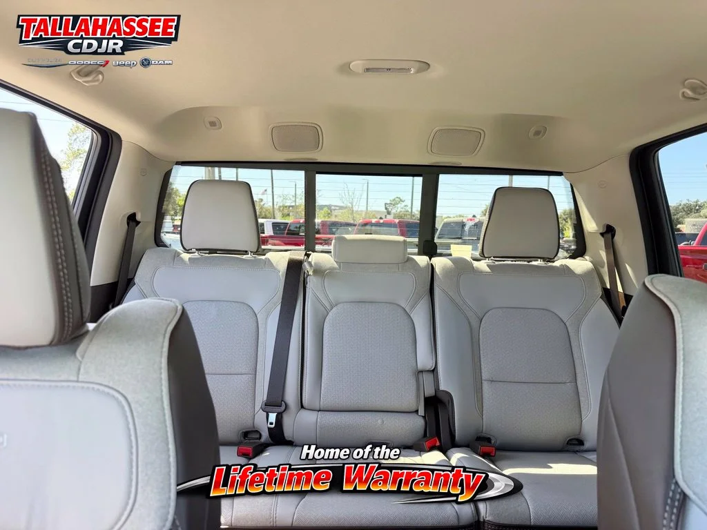 New 2027 Bright White Clear-Coat Exterior Paint RAM Laramie image 42