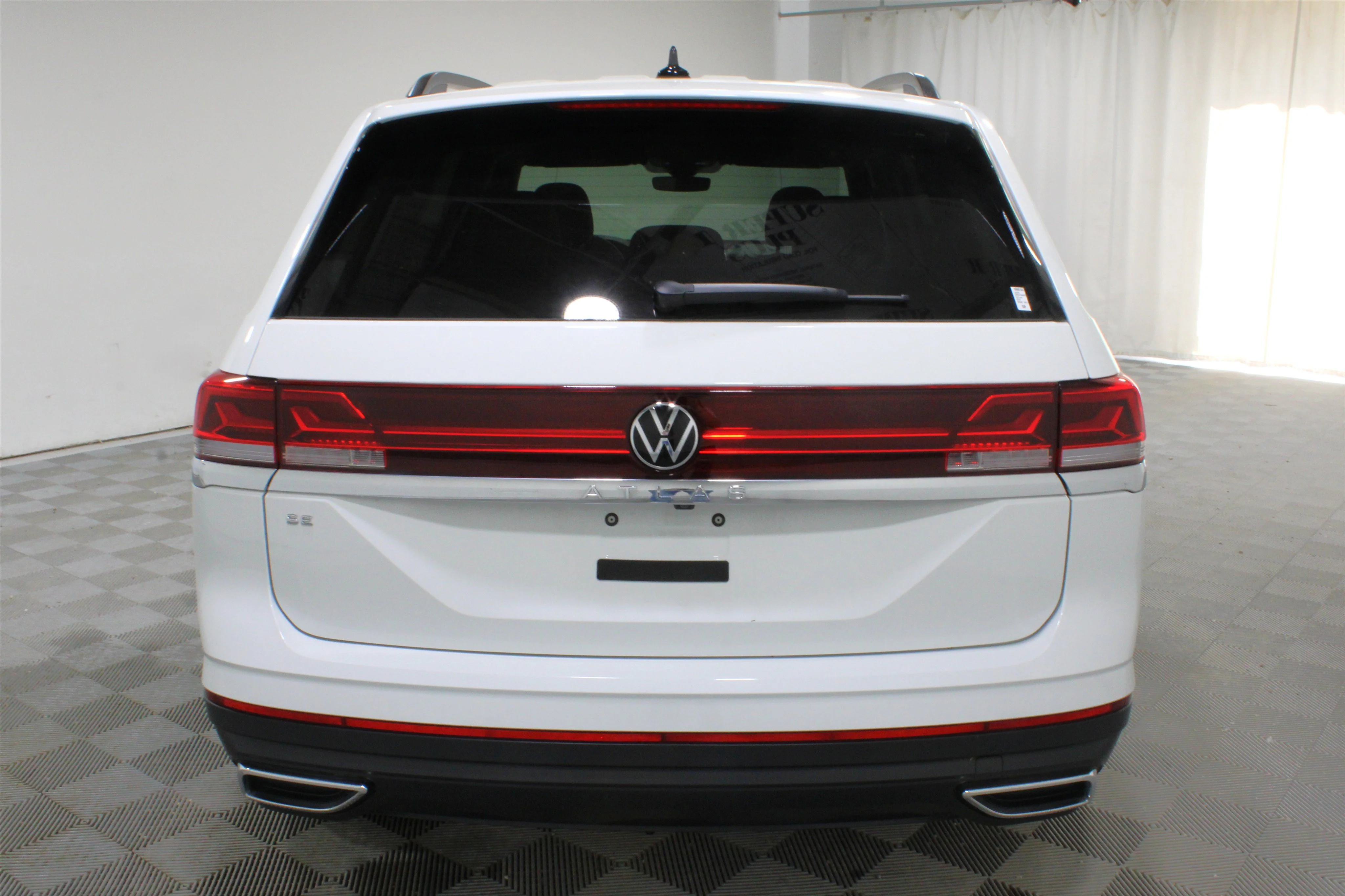 2025 Volkswagen Atlas SE - Photo 30