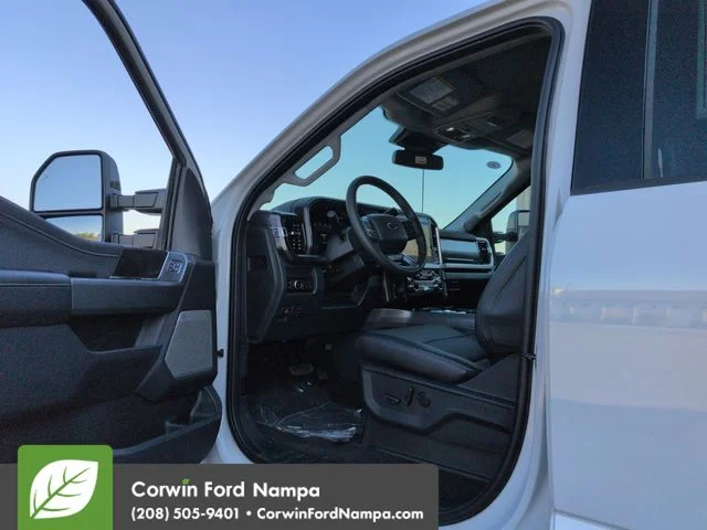 New 2026 Avalanche Ford Lariat image 9