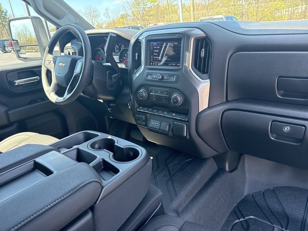 2026 Chevrolet Silverado 2500 HD Custom - Photo 40