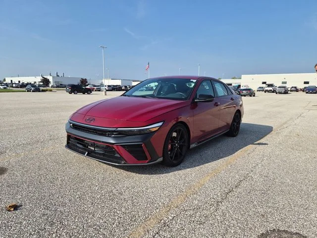 Used 2025 Red Hyundai Base image 1