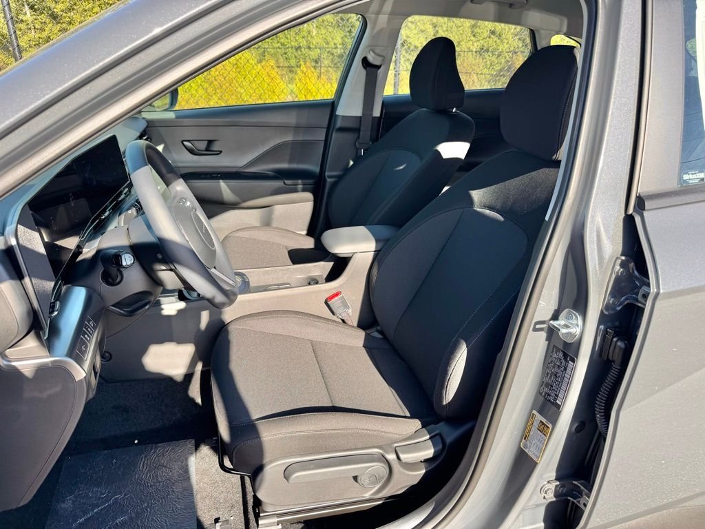 2026 Hyundai Kona SE - Photo 12