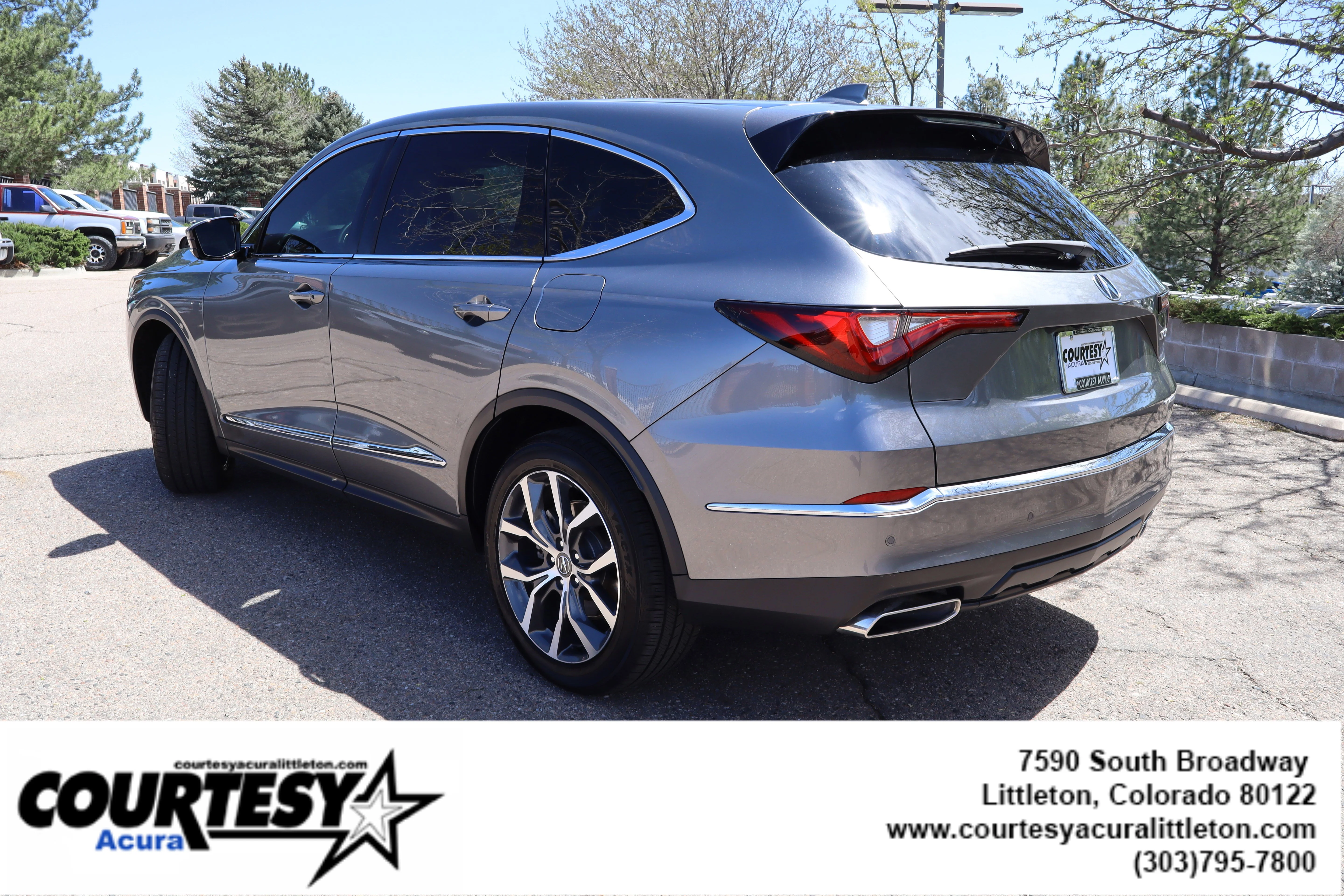 Used 2024 Liquid Carbon Metallic Acura SH-AWD TECH image 41