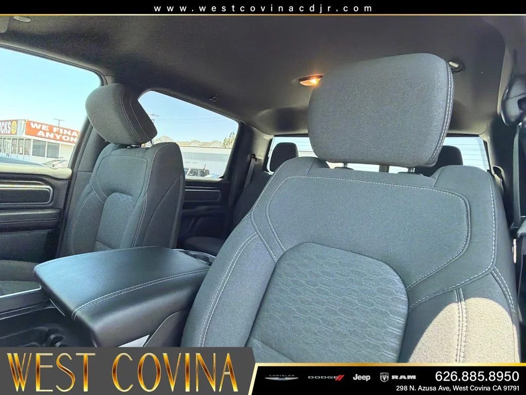 Used 2025 White Ram Big Horn/Lone Star image 24
