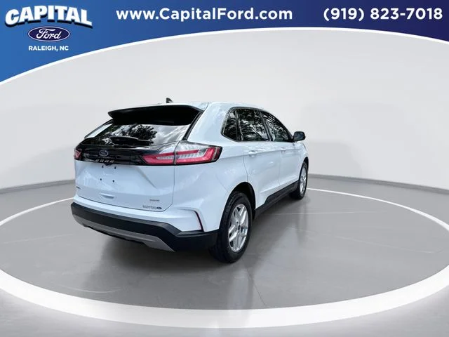 Used 2023 White Ford SEL image 8