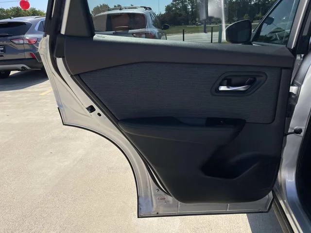 Used 2022 Silver Nissan SV image 9