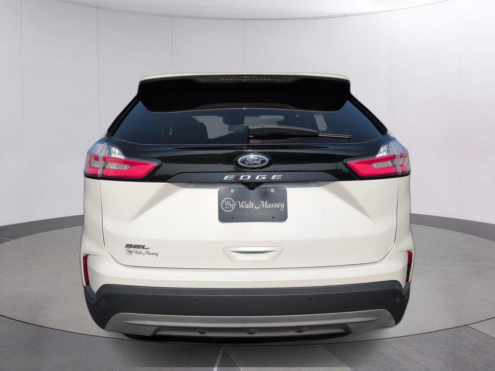 Used 2021 Star White Metallic Tri-Coat Ford SEL image 6