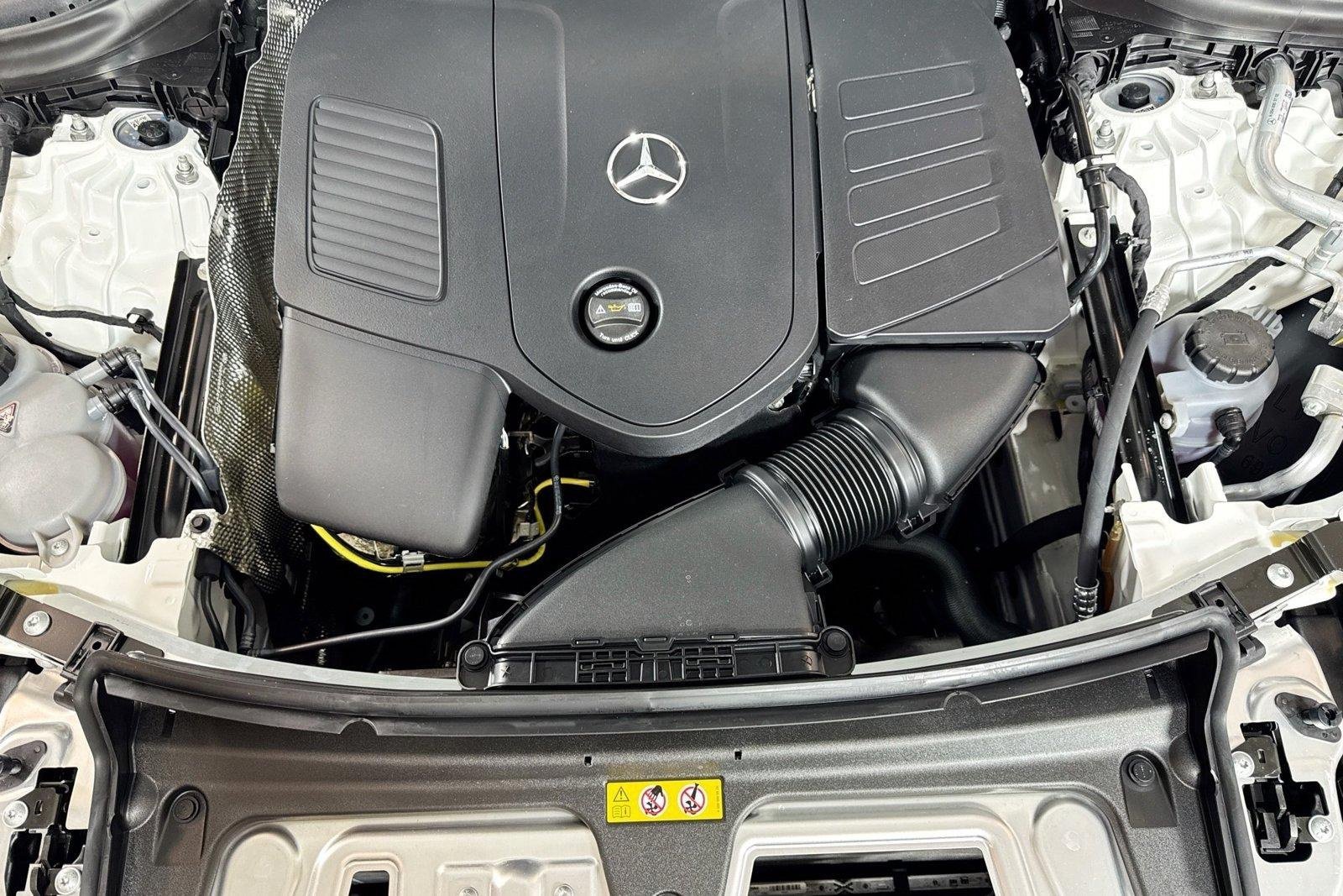 New 2026 Polar White Mercedes-Benz GLC 300 image 28