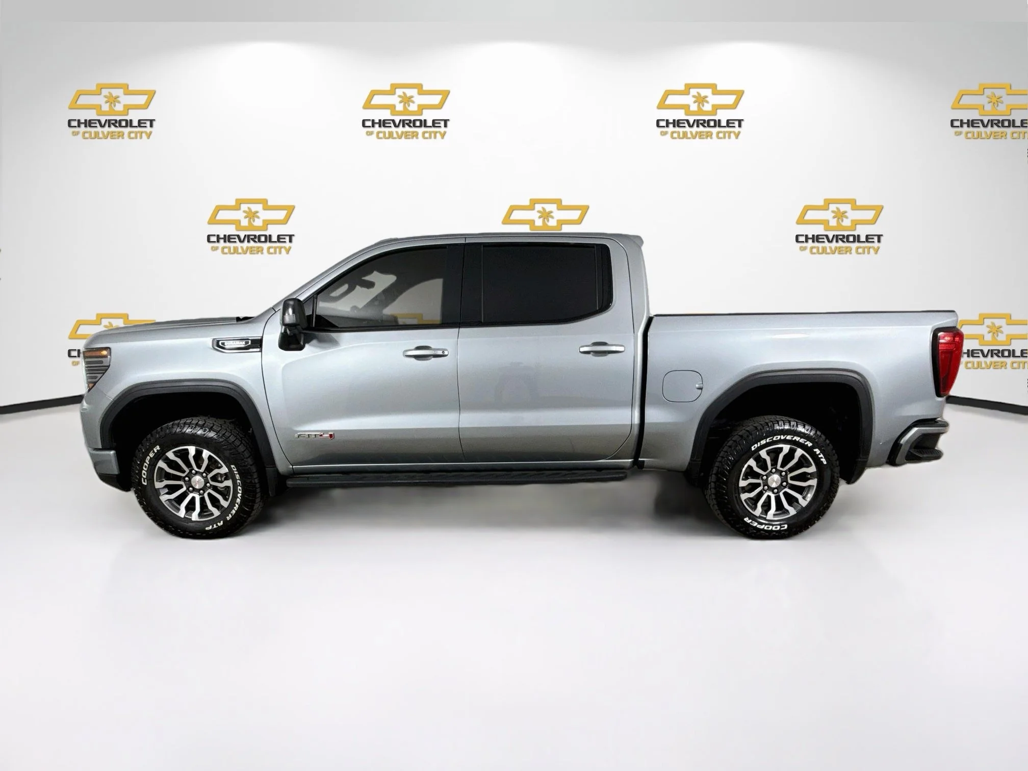 Used 2023 STERLING METALLIC GMC AT4 image 5