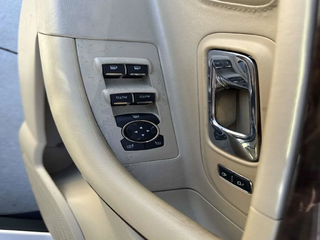 Used 2018 White Ford Limited image 17
