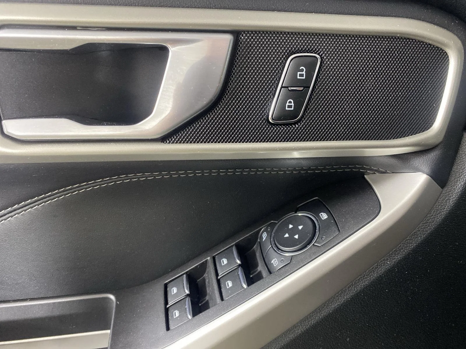 Used 2023 Carbonized Gray Ford XLT image 15