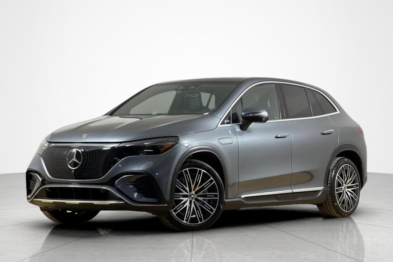 Used 2023 Selenite Grey Metallic Mercedes-Benz EQE 500 image 1