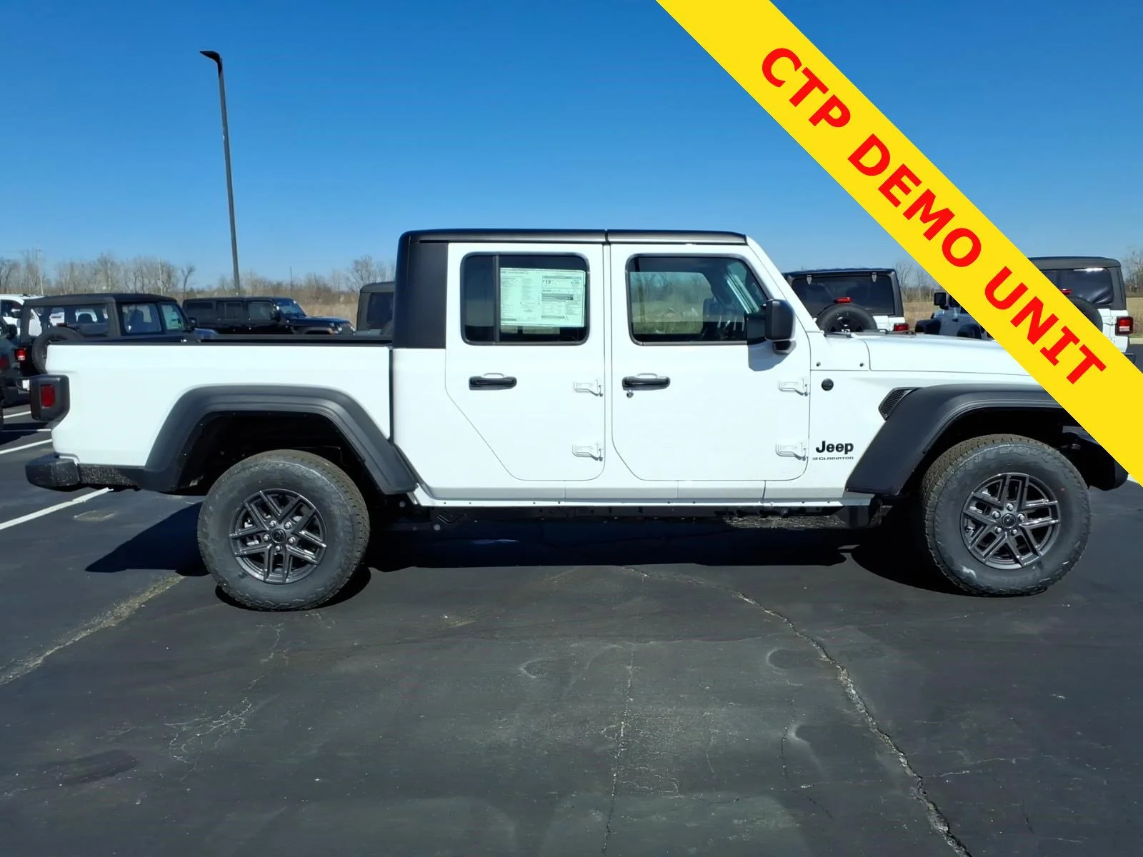 New 2026 Bright White Clear-Coat Exterior Paint Jeep Sport image 18