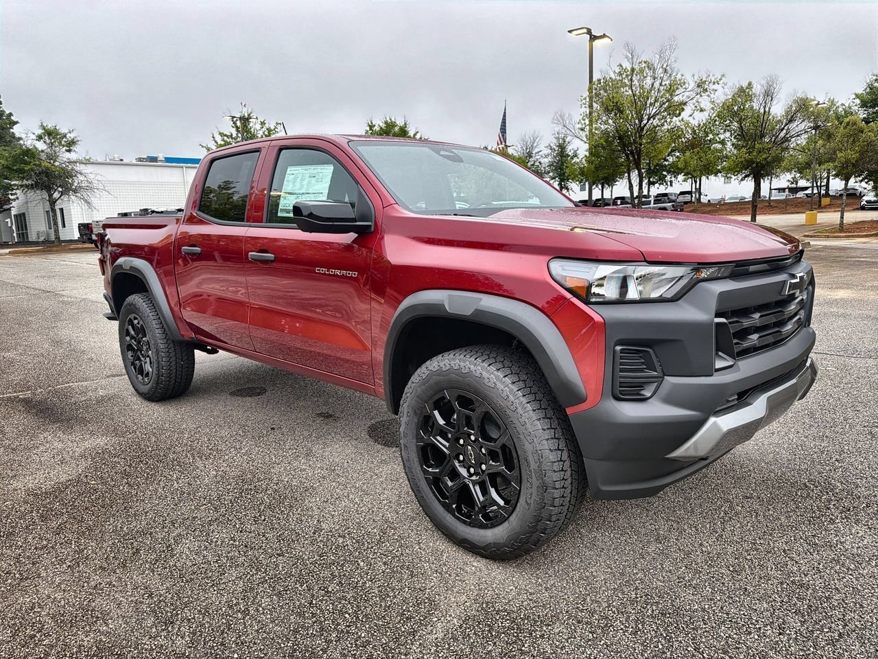 2026 Chevrolet Colorado Trail Boss - Photo 2